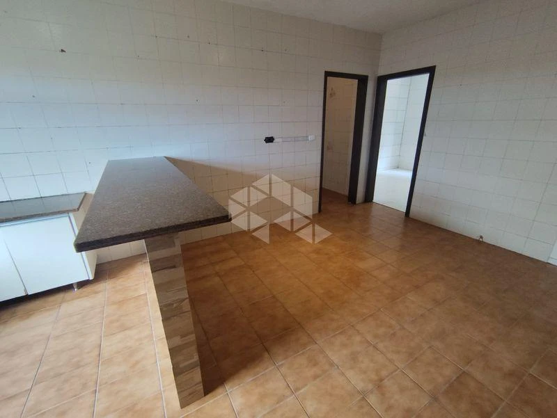 One-bedroom, 40 m² apartment in Florianópolis — photo 2