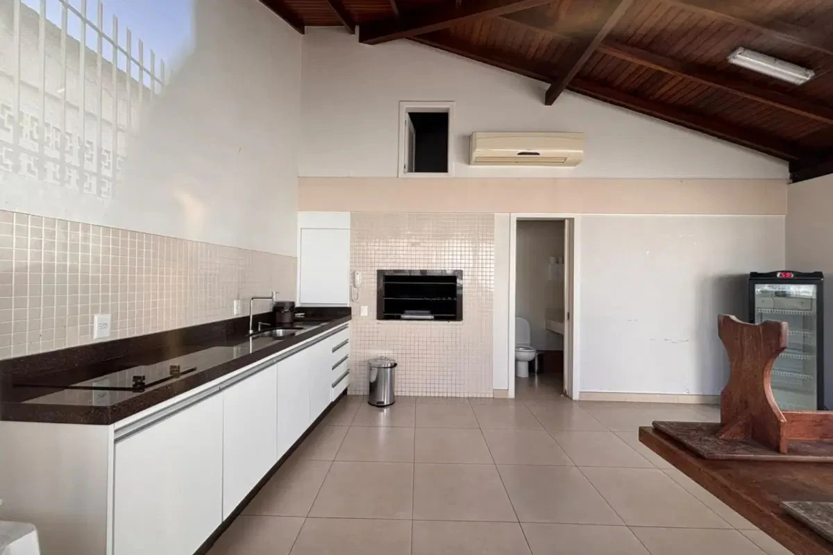 3-bedroom apartment, 1 with its own bathroom, 85 m² — photo 9