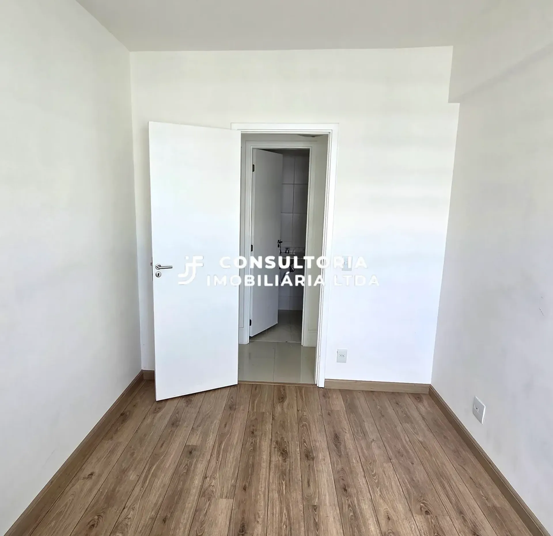 Apartment, 75 m², with a glass-enclosed balcony — photo 45