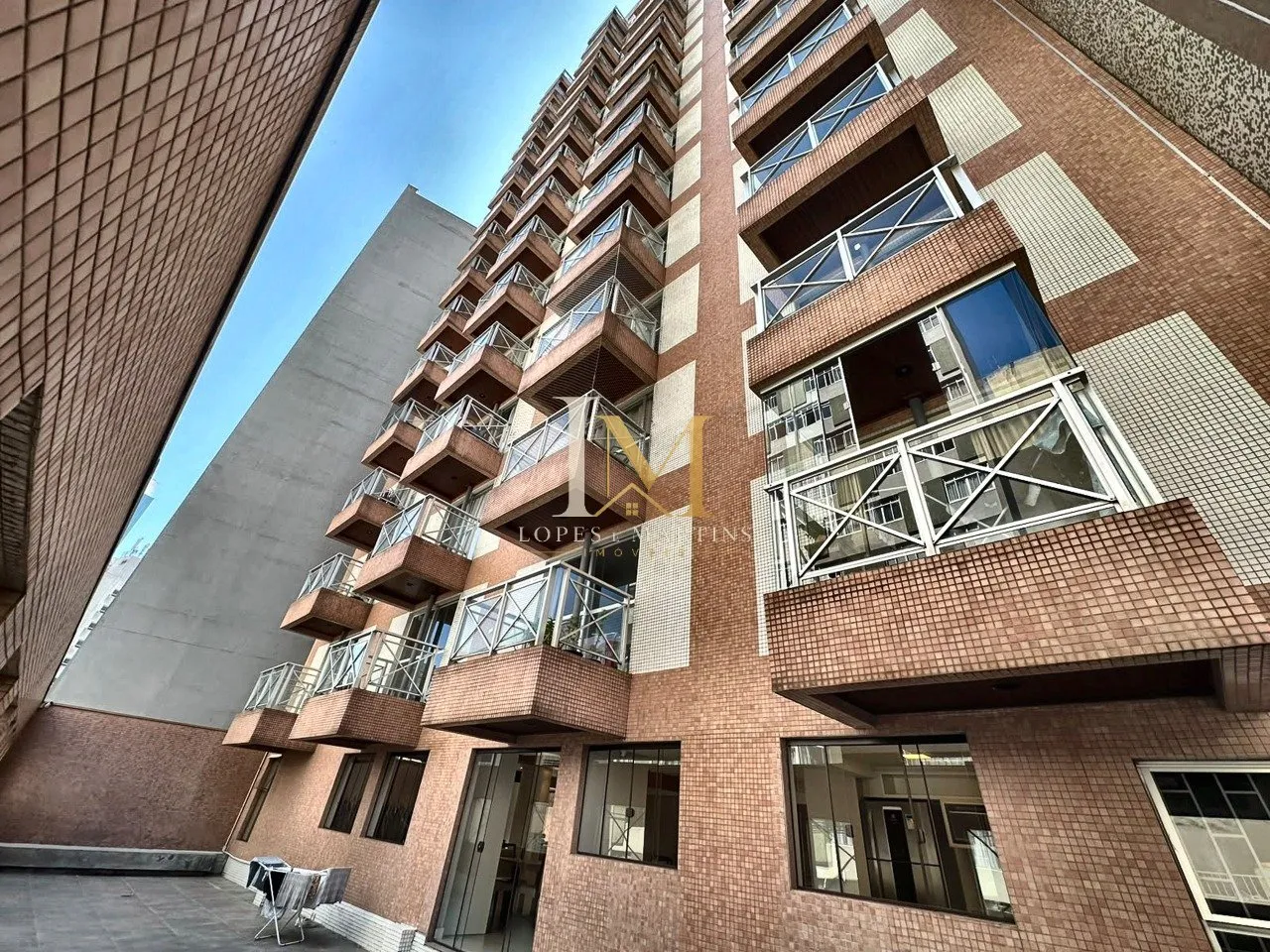 Apartamento, 48 m², com piso de madeira ou laminado — photo 20