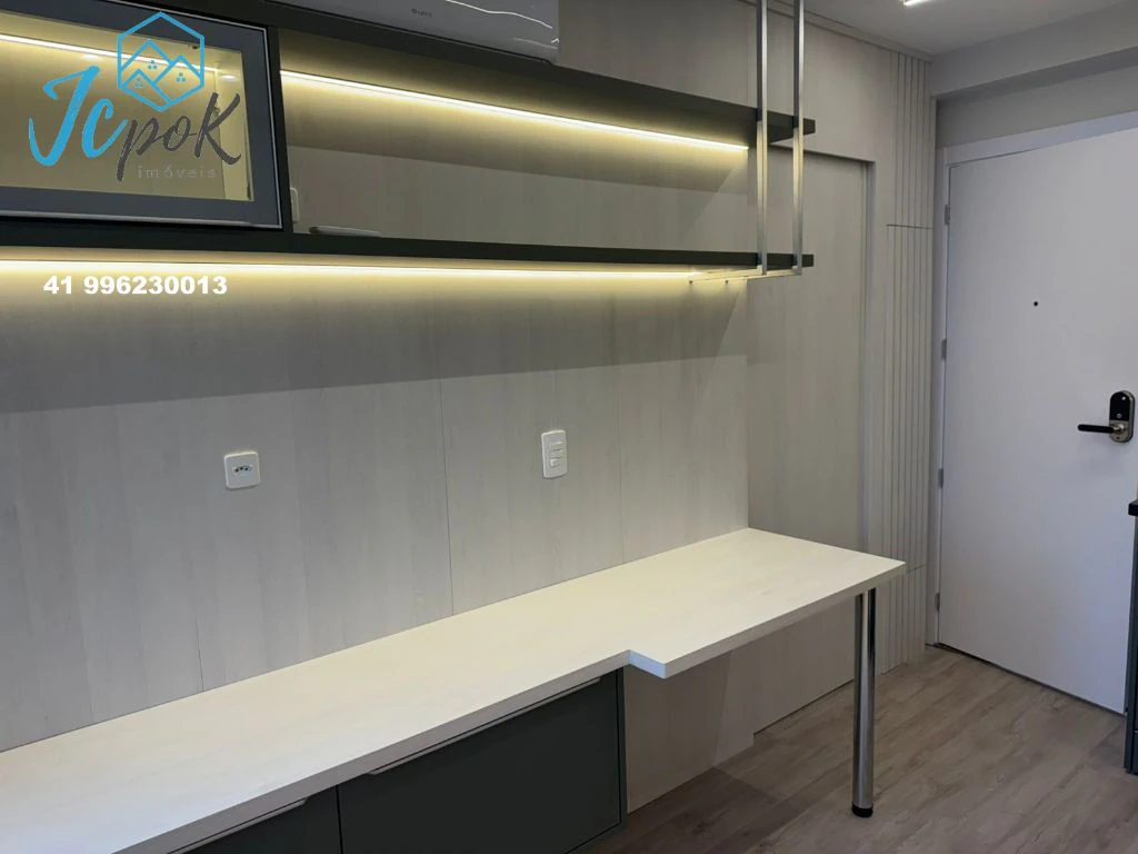 Studio with 1 bedroom, 1 bathroom and a balcony