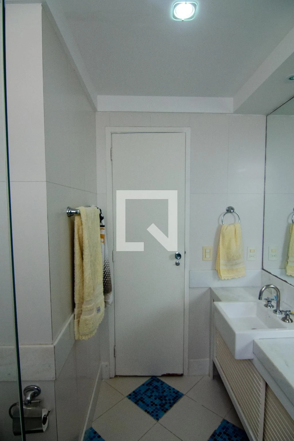Furnished apartment, 166 m², with floor-to-ceiling windows — photo 59