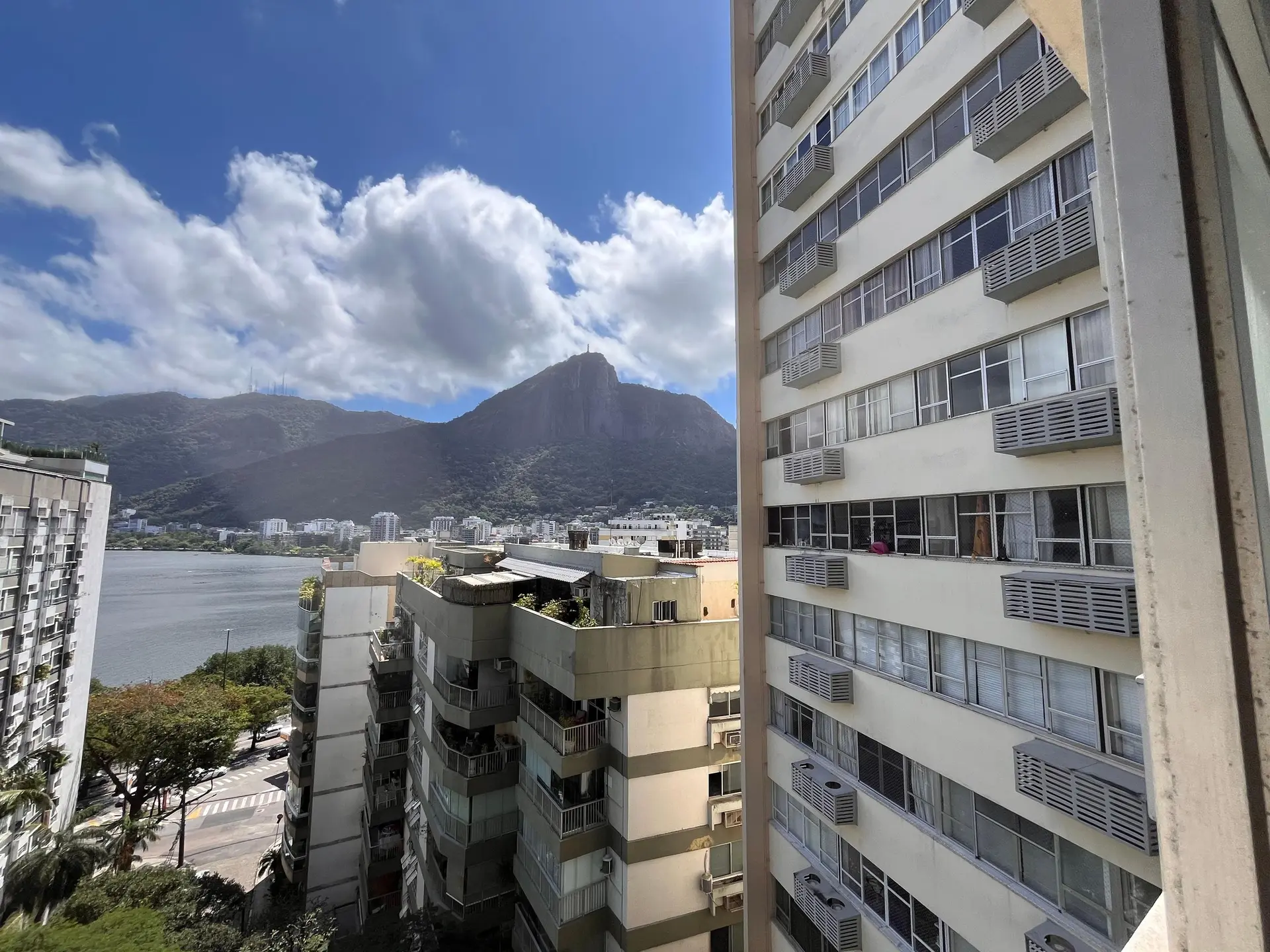 Unfurnished 2-bedroom rental apartment with 2 baths — photo 30