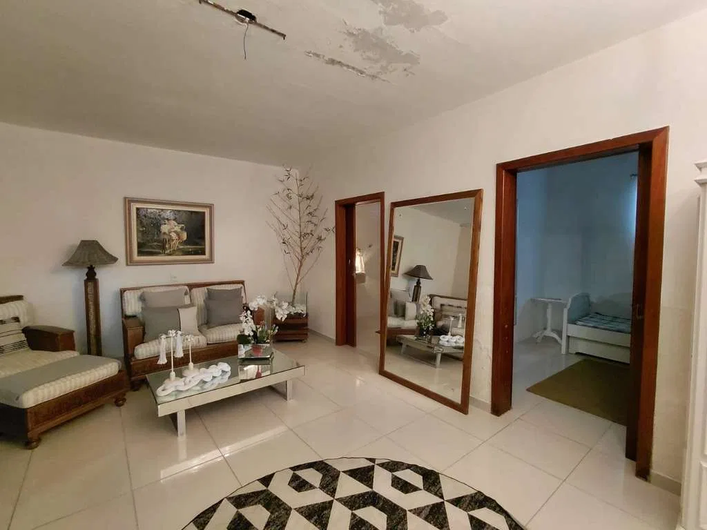 Furnished house with 4 bedrooms and 6 bathrooms — photo 3