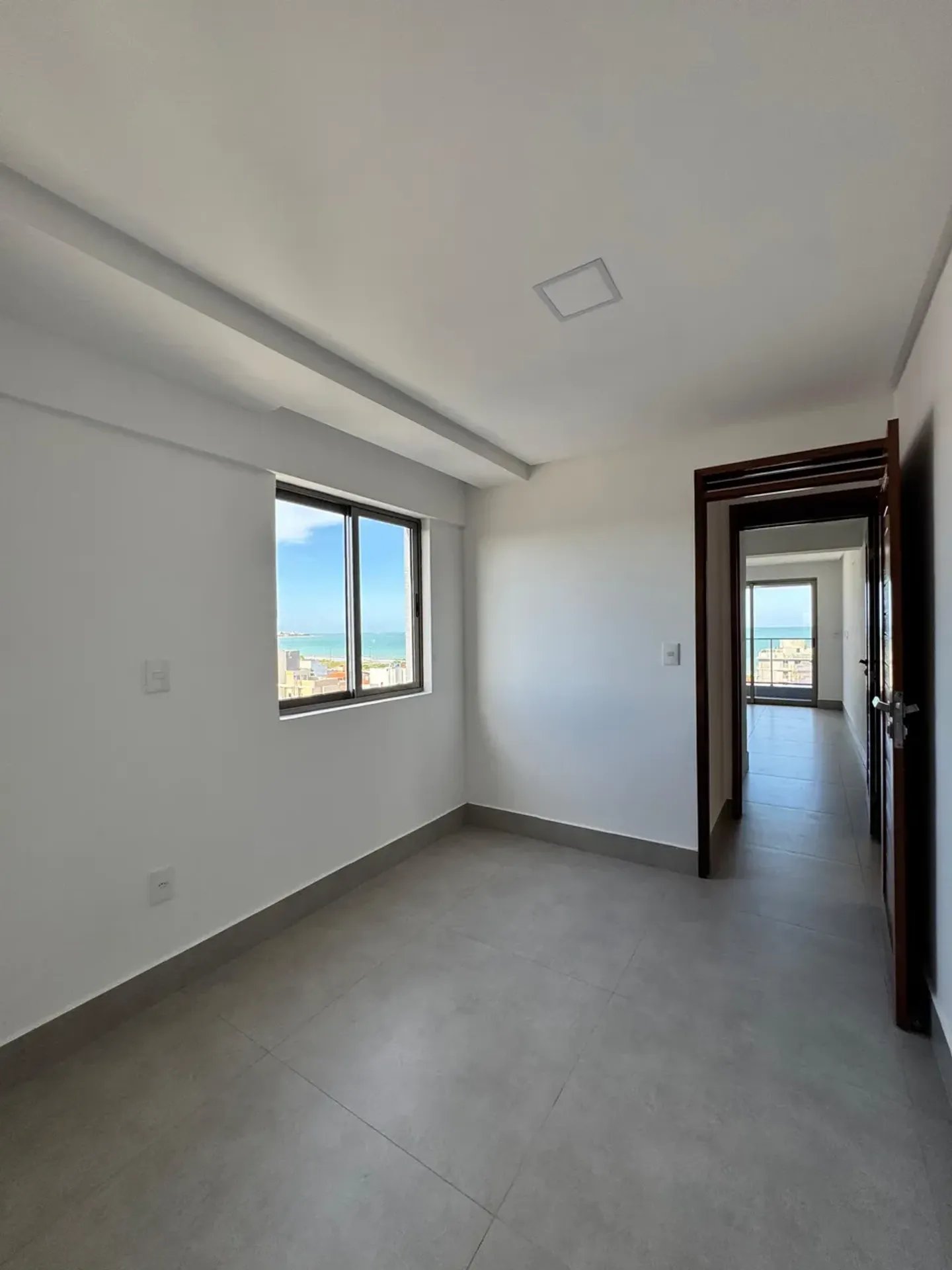 Квартира 145 м² з 4 спальнями-сюїтами та паркуванням — photo 5