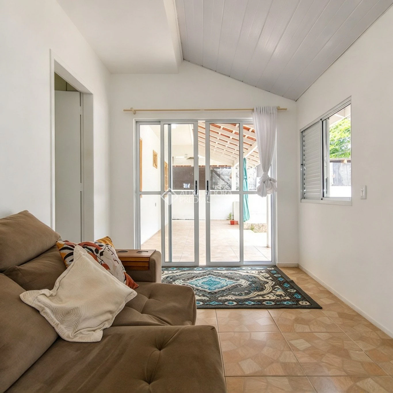 2-bedroom house with a private pool in Florianópolis — photo 10