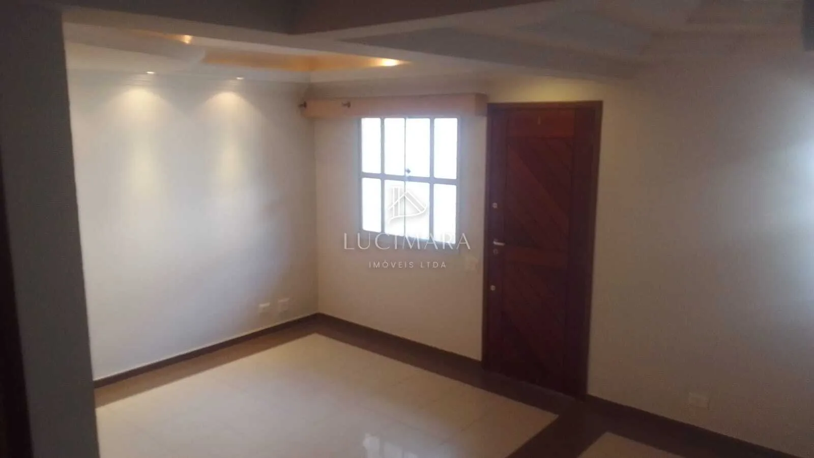 97 m² house with a grill on the balcony and a walk-in closet — photo 7