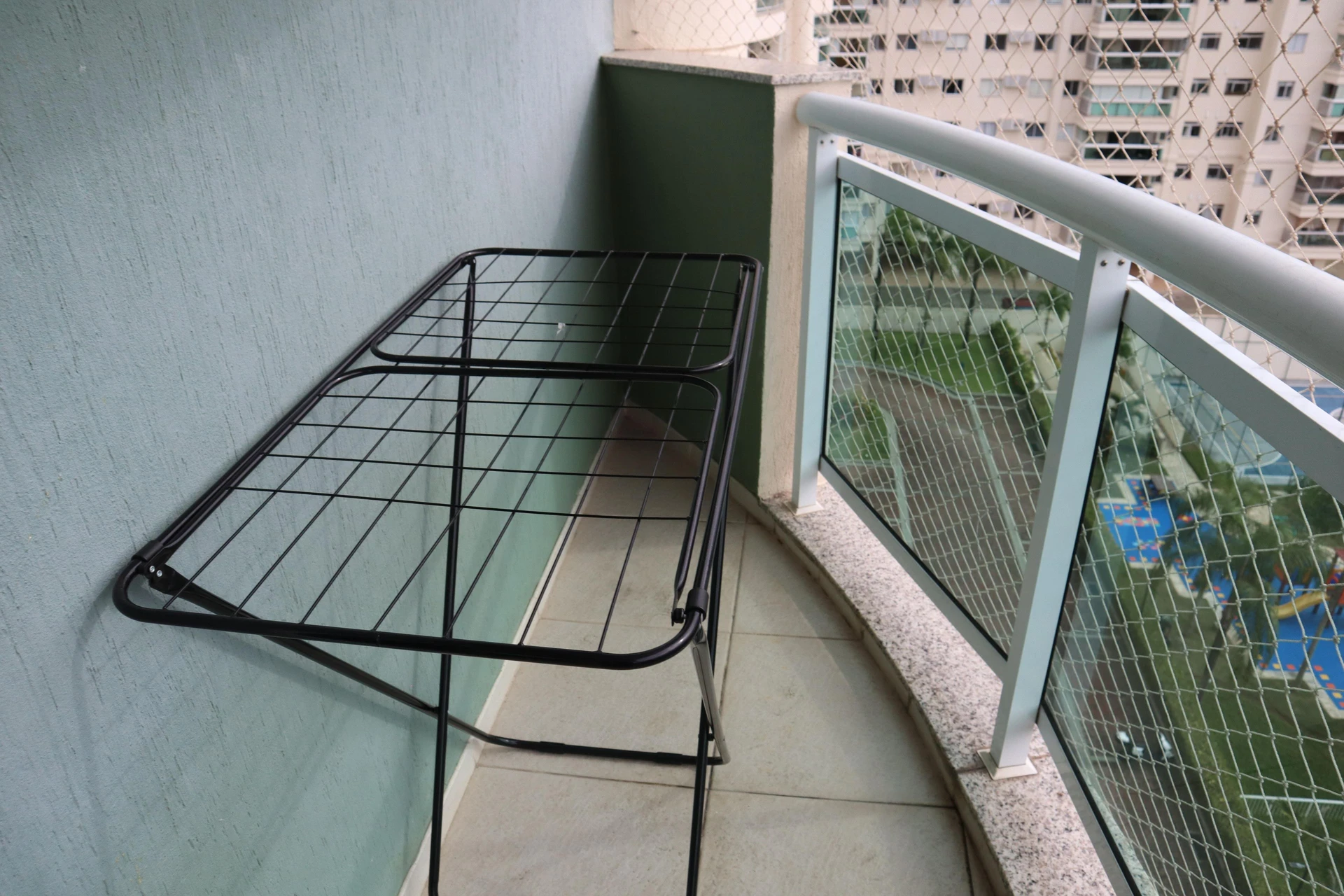 2-bedroom apartment with a mountain view — photo 52