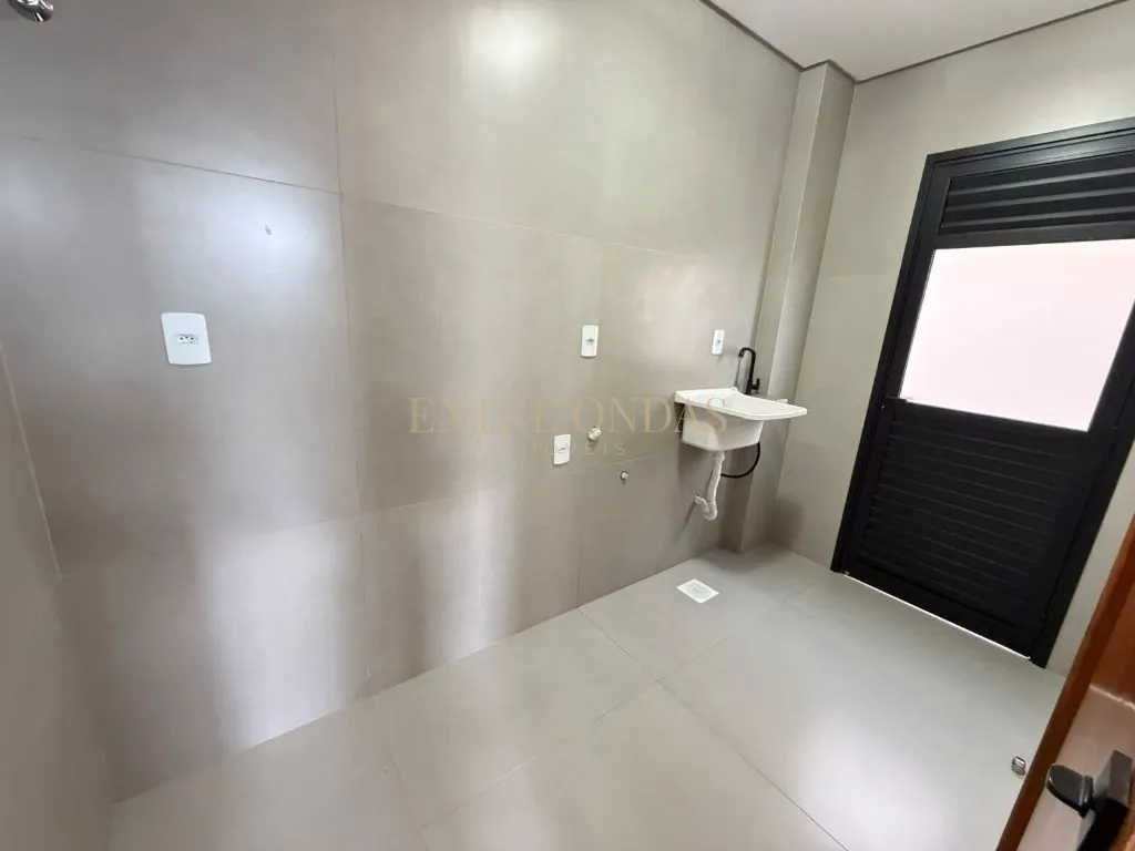 3-bedroom house, 1 with its own bathroom, 202 m² — photo 25