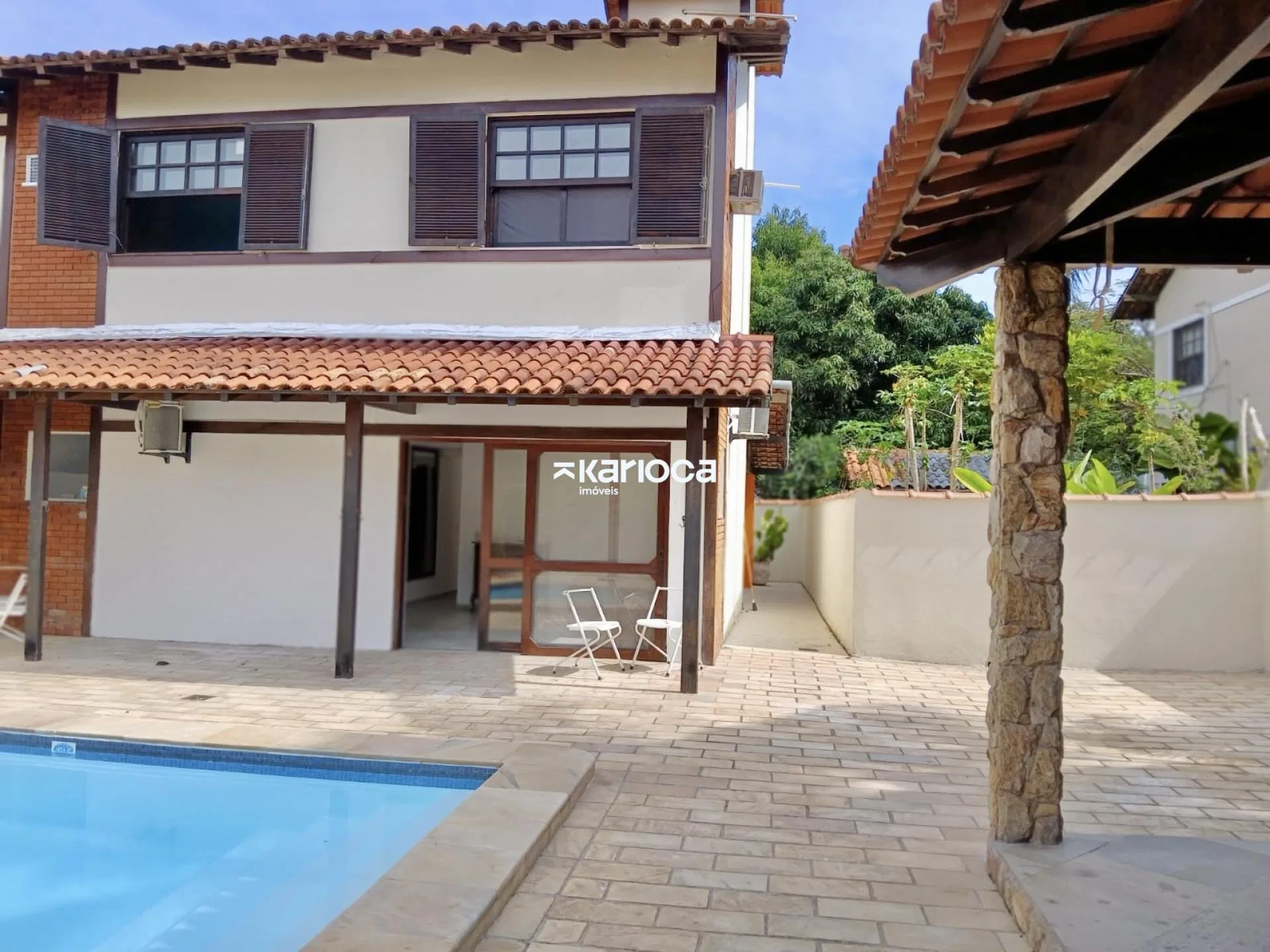 House with 4 bedrooms and private garden BBQ area — photo 11