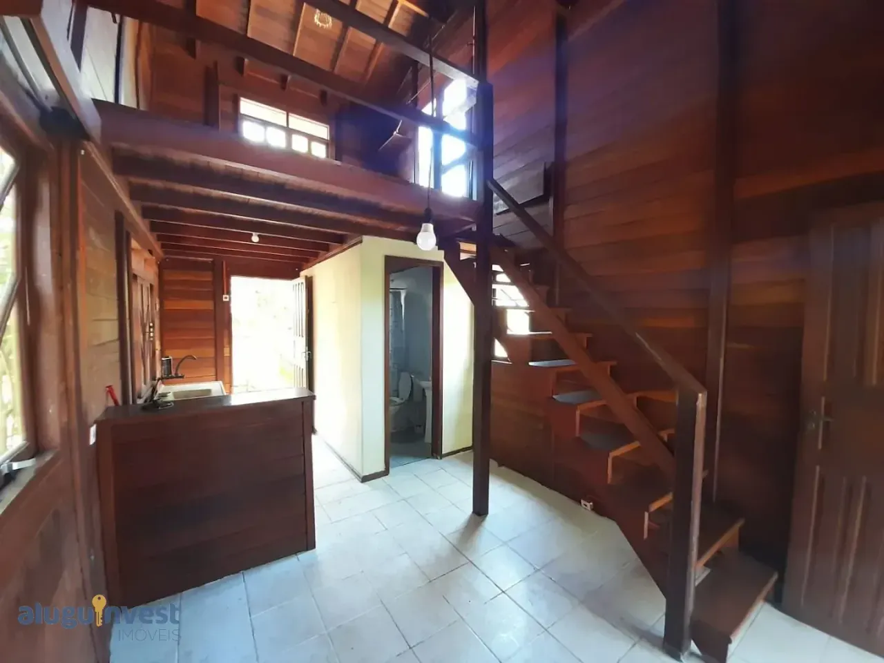 House with 1 bedroom and wood floors, plus garden