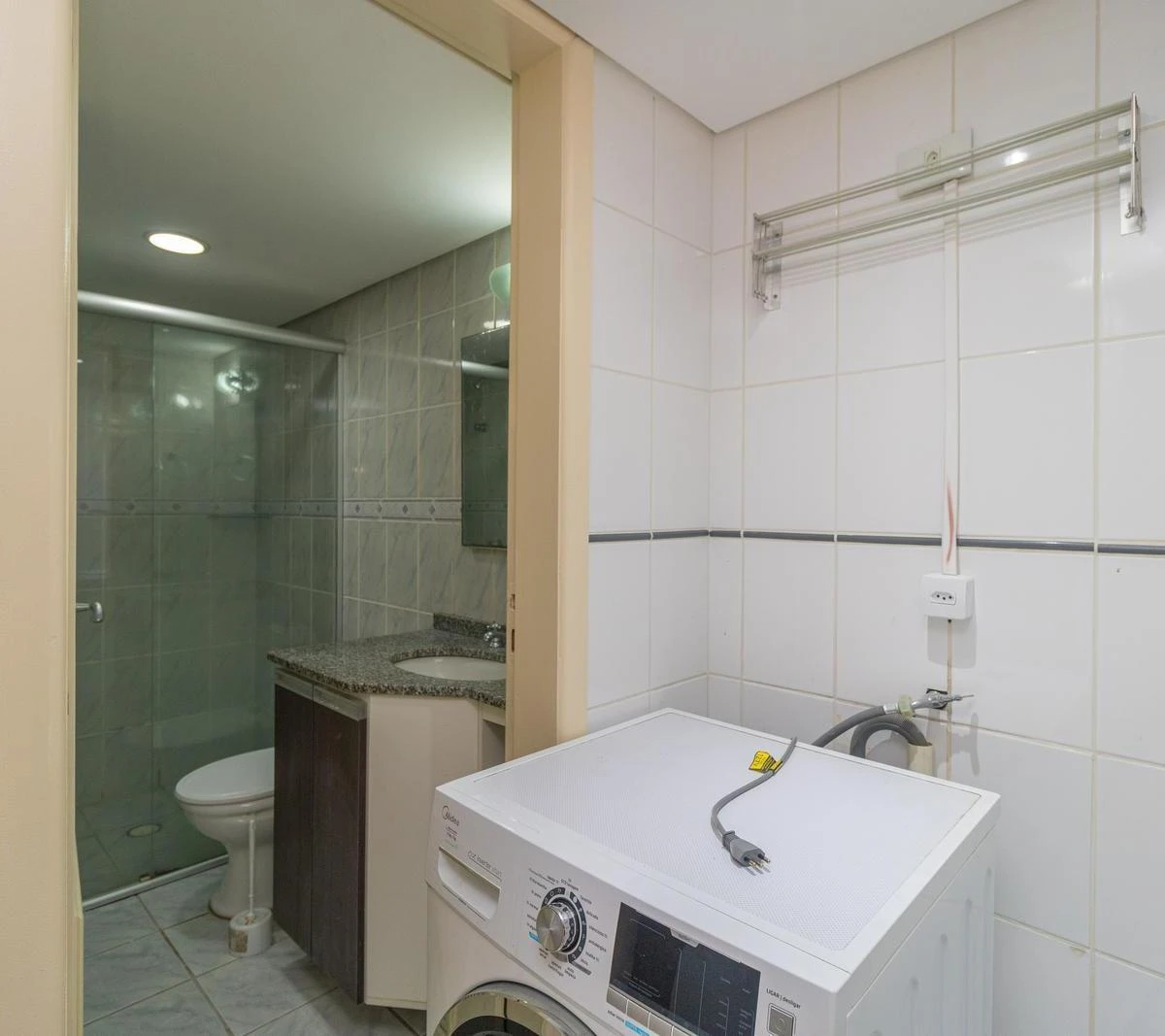 One-bedroom apartment with a home office in Curitiba — photo 15