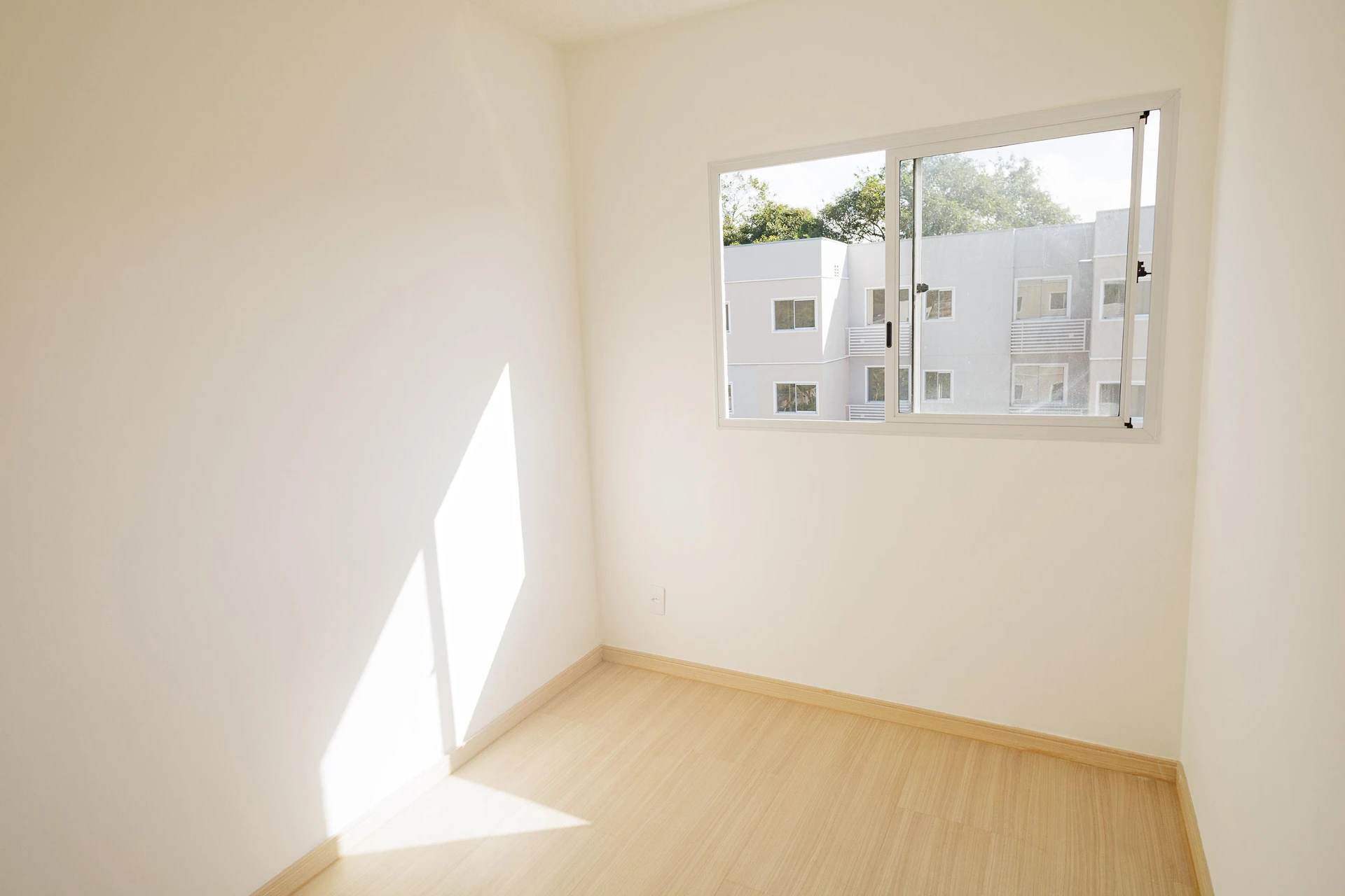Apartment for rent with 2 bedrooms and a condo pool — photo 16