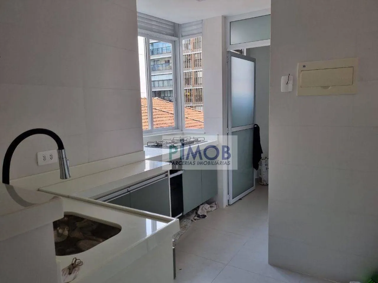 2-bedroom apartment with open-plan gas kitchen — photo 9