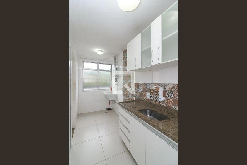 3-bedroom apartment with a mountain view in Rio de Janeiro — photo 11
