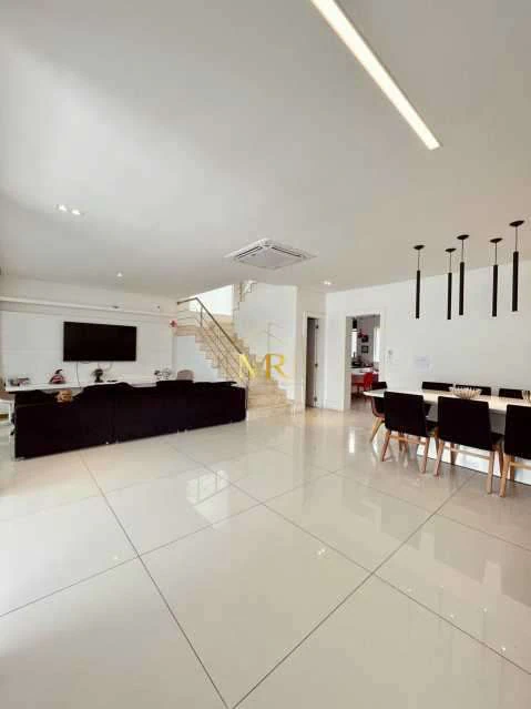 Condominium house with 4 en-suite bedrooms, 340 m² — photo 5