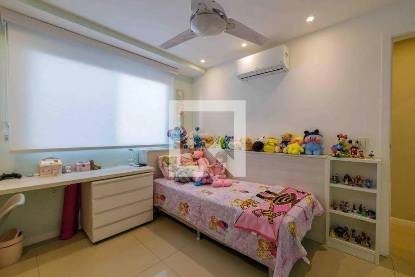 Furnished 3-bedroom apartment with 264 m² — photo 17