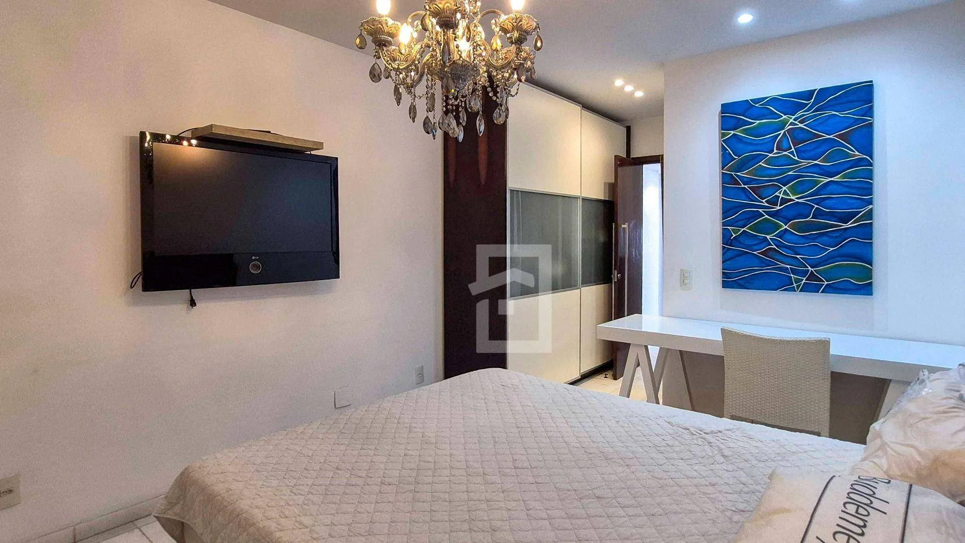 2-bedroom apartment with balcony and 105 m² — photo 16
