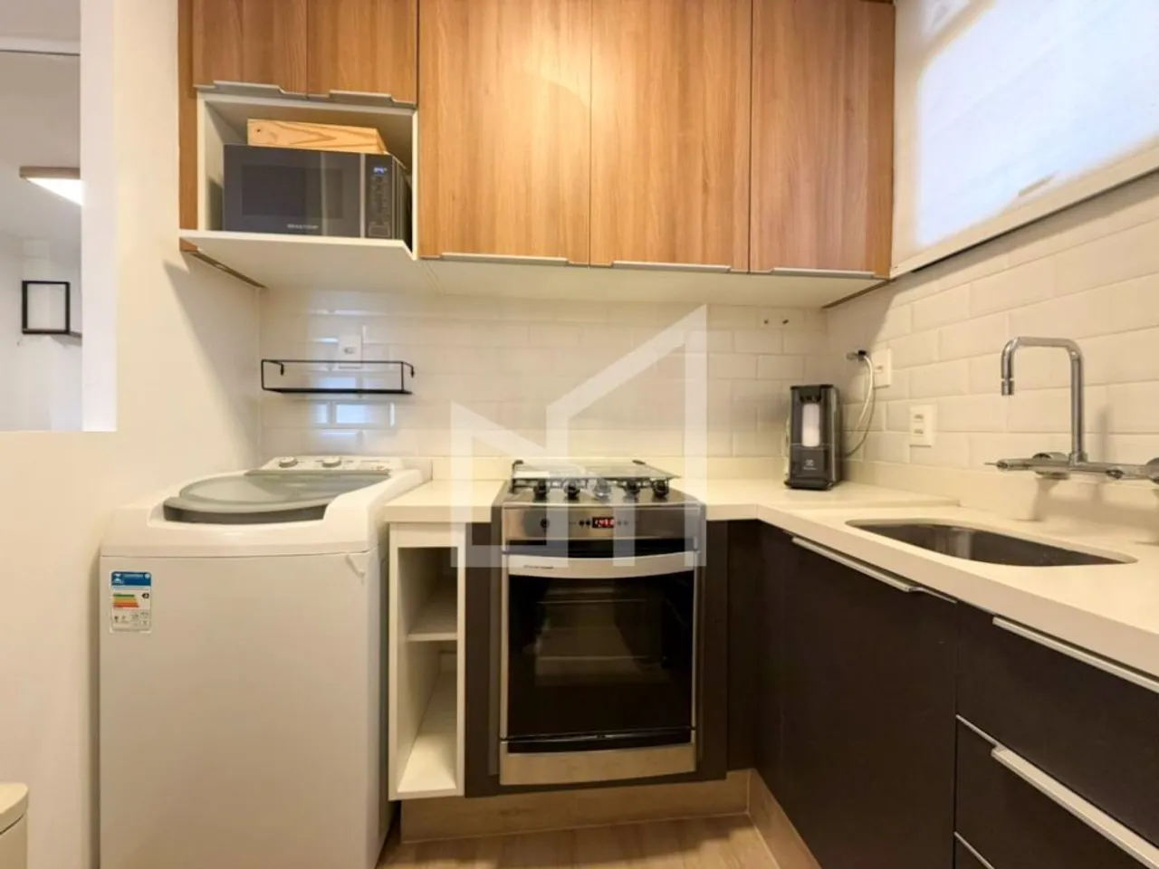 Furnished apartment with a glassed-in balcony — photo 9