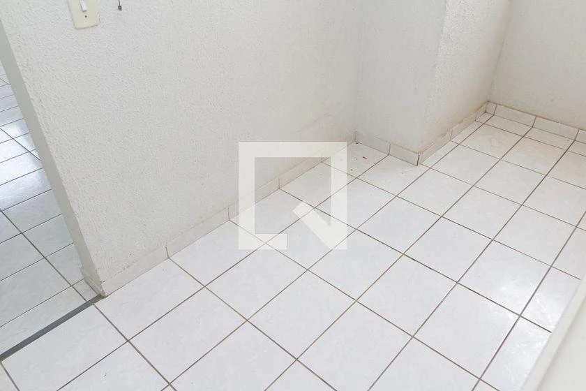 Apartamento de alquiler con 2 dormitorios y 1 baño — photo 14