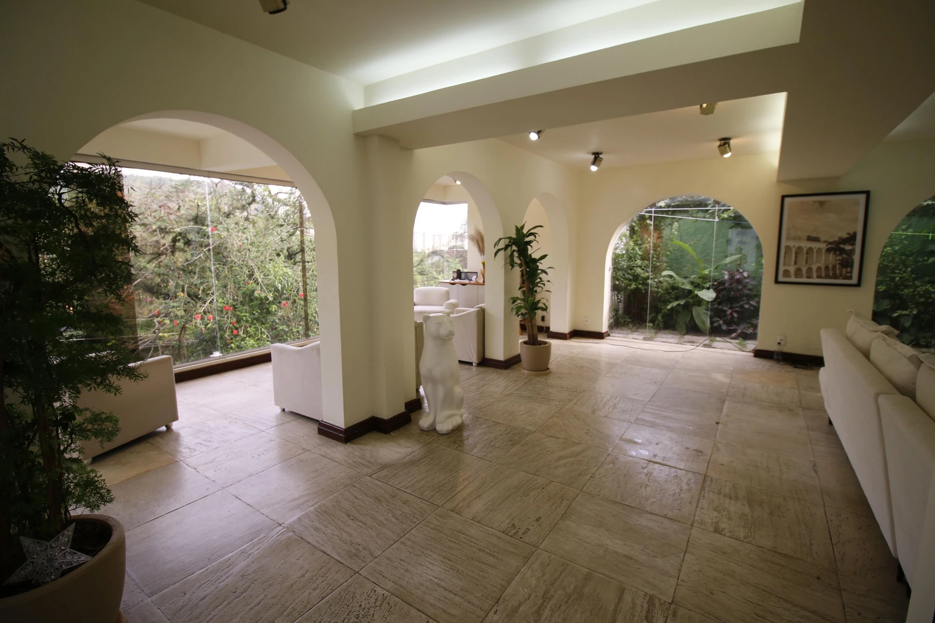 Mountain view in a 3-bedroom house, 460 m² — photo 41