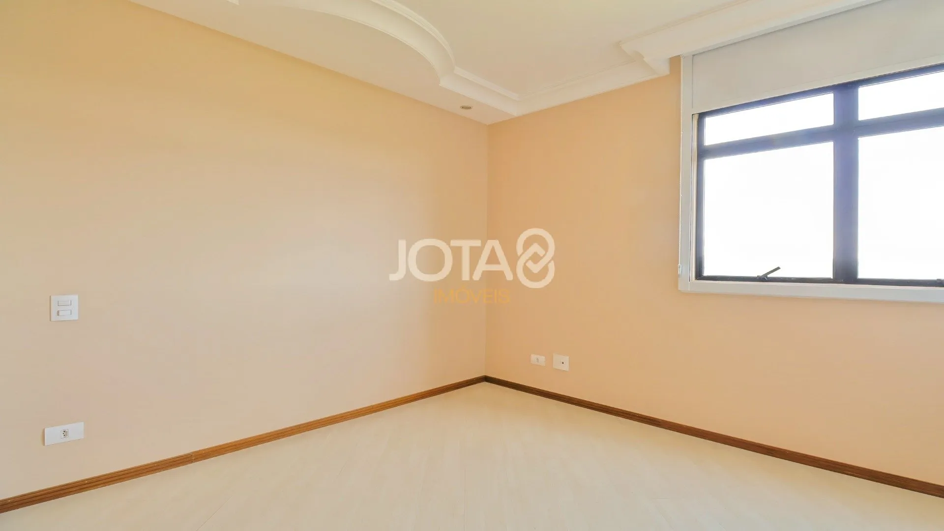 112 m² apartment with 3 bedrooms and a balcony — photo 9