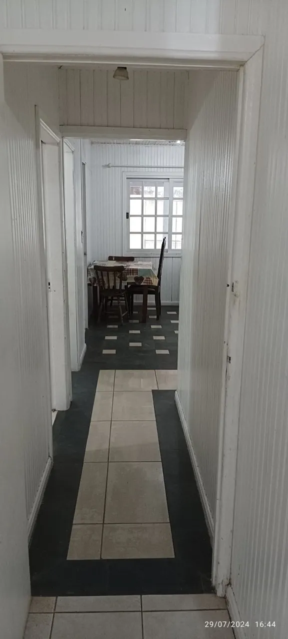 Bathtub in a 3-bedroom house, 100 m² — photo 17