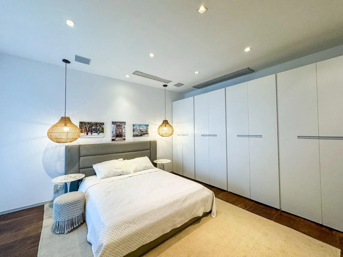 House with 5 en-suite bedrooms, 8 baths and 3 parking — photo 33