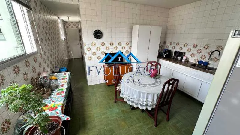 Furnished 4-bedroom apartment with 400 m² — photo 24