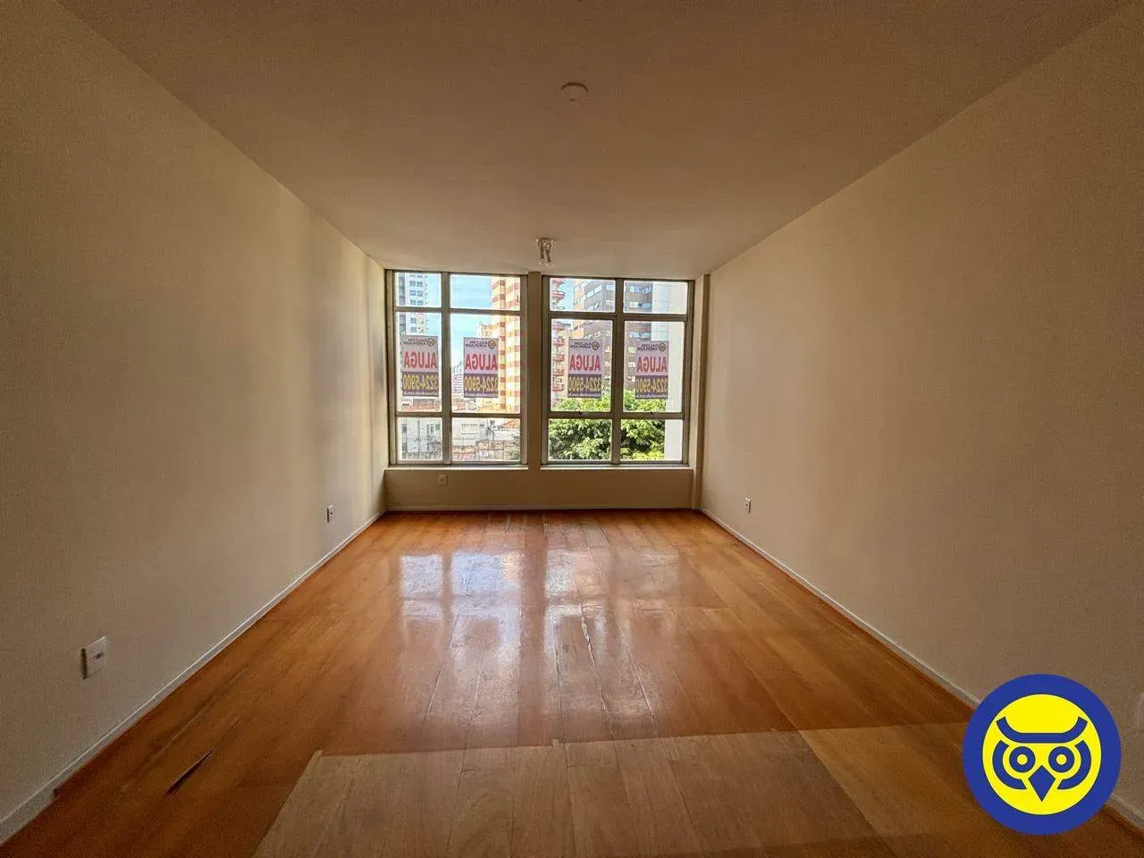 Departamento de 1 dormitorio con piso de madera o laminado — photo 7