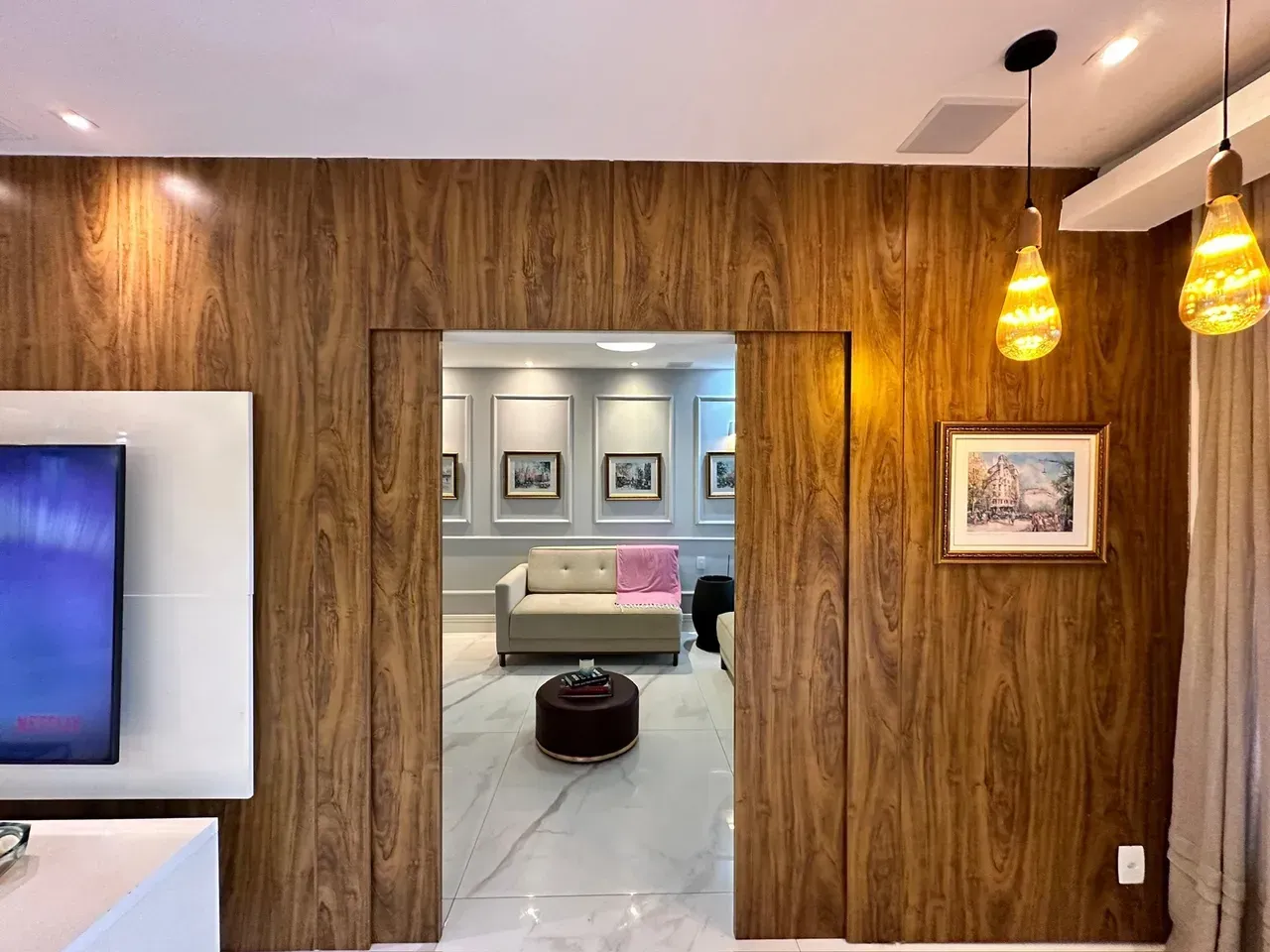 Furnished 250 m² apartment with 4 bedrooms and 5 bathrooms — photo 32