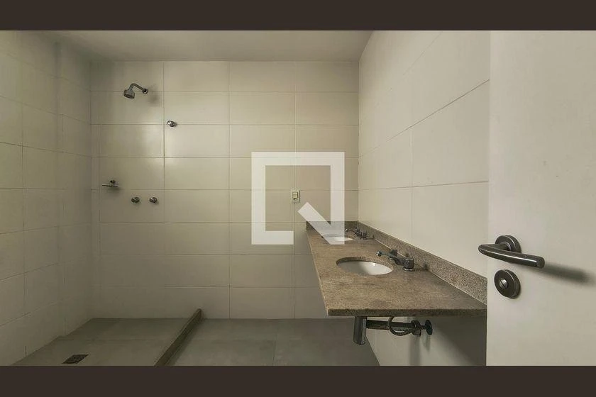 Rental apartment with 3 en-suite bedrooms and 179 m² — photo 34