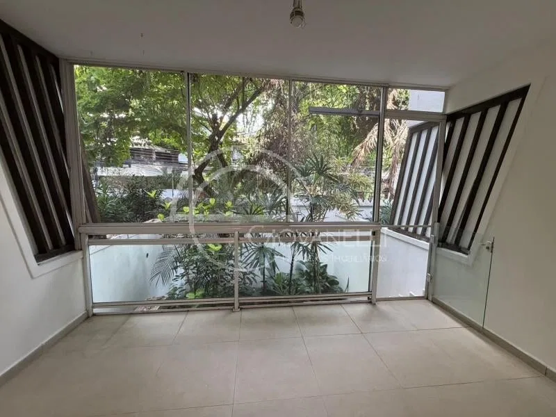 Casa triplex de 242 m² com 3 quartos e 2 vagas — photo 3