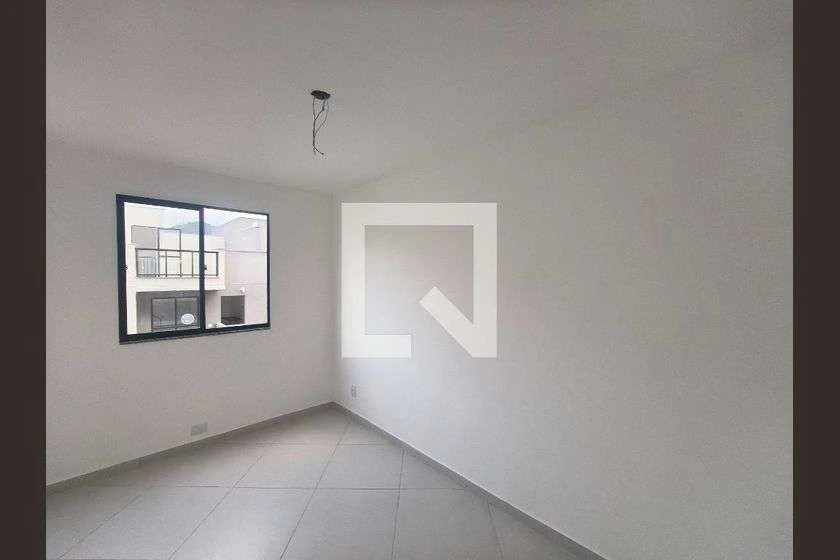 Apartamento de 2 dormitorios con cocina separada y balcón — photo 26