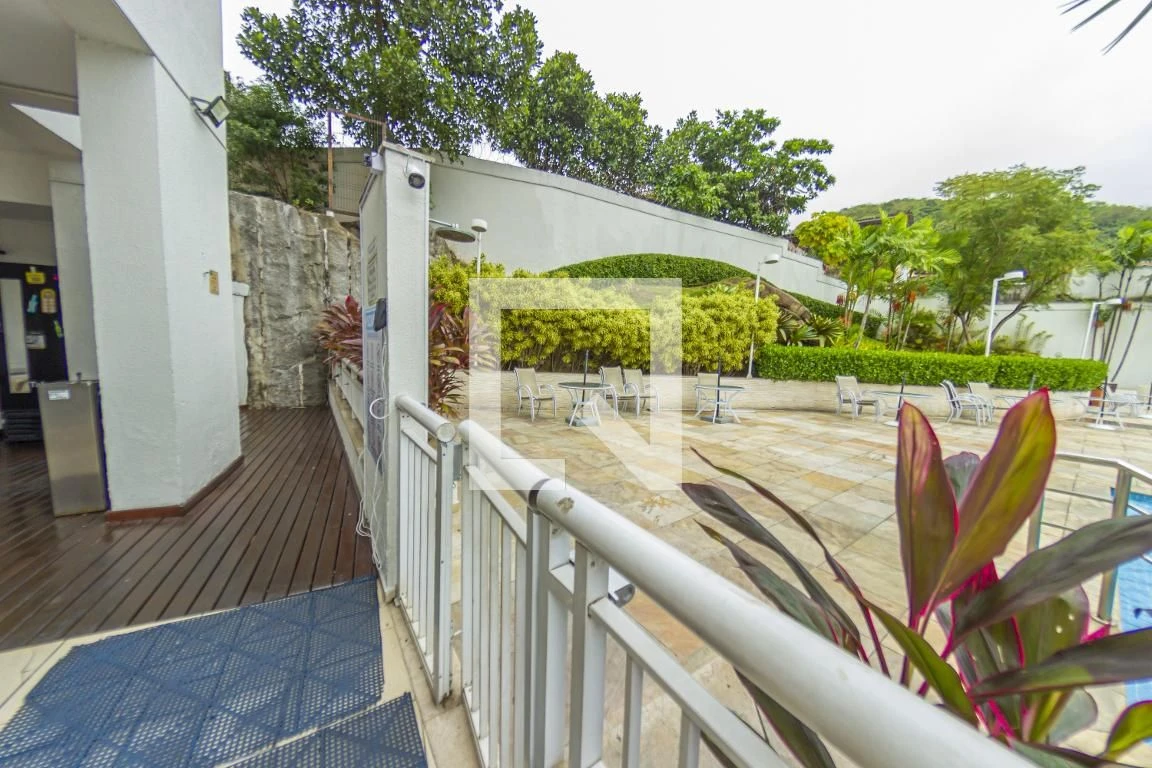 Furnished 2-bedroom apartment with 1 bath and parking — photo 80
