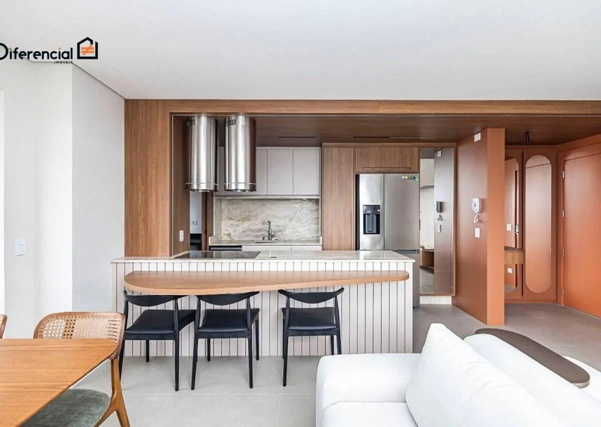 Furnished apartment, 93 m², with floor-to-ceiling windows