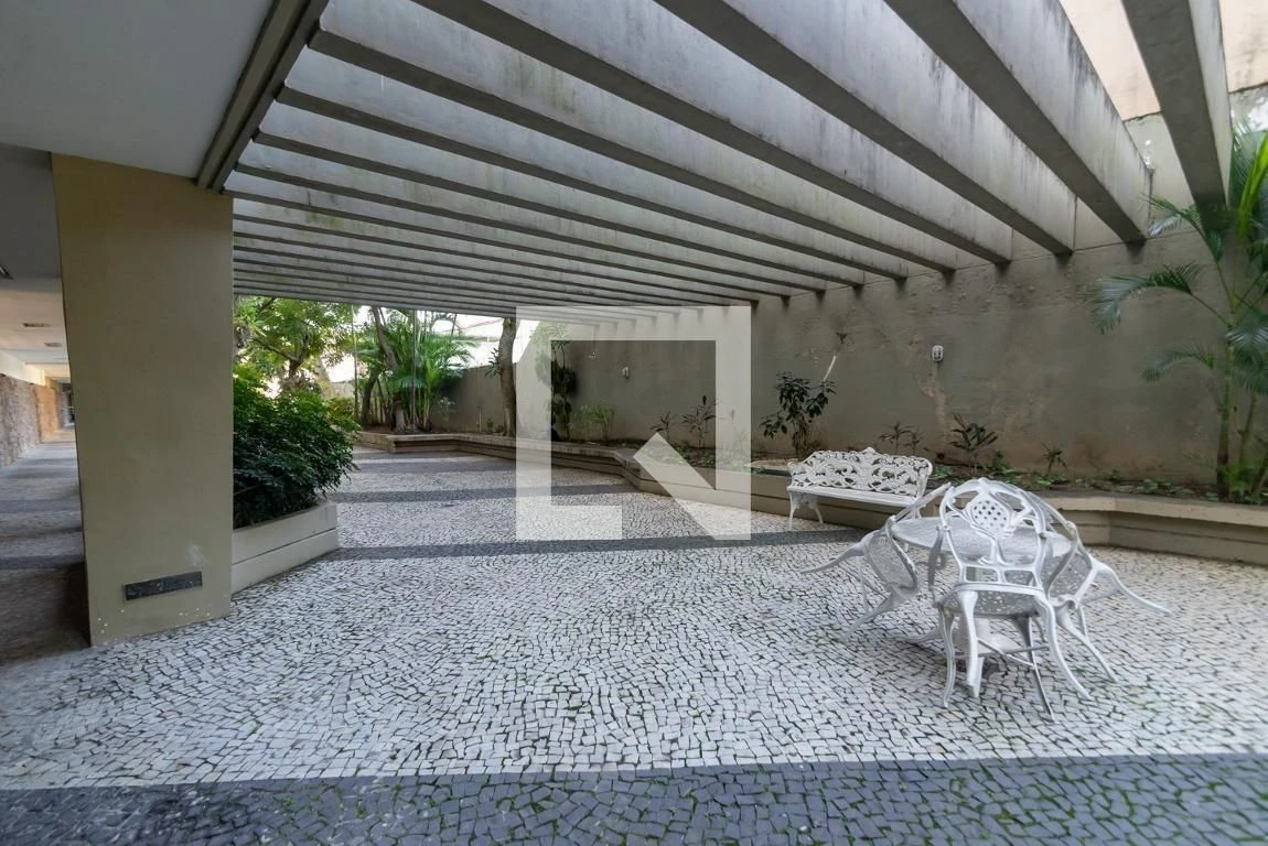 Apartamento mobiliado com 3 quartos e fogão a gás — photo 48