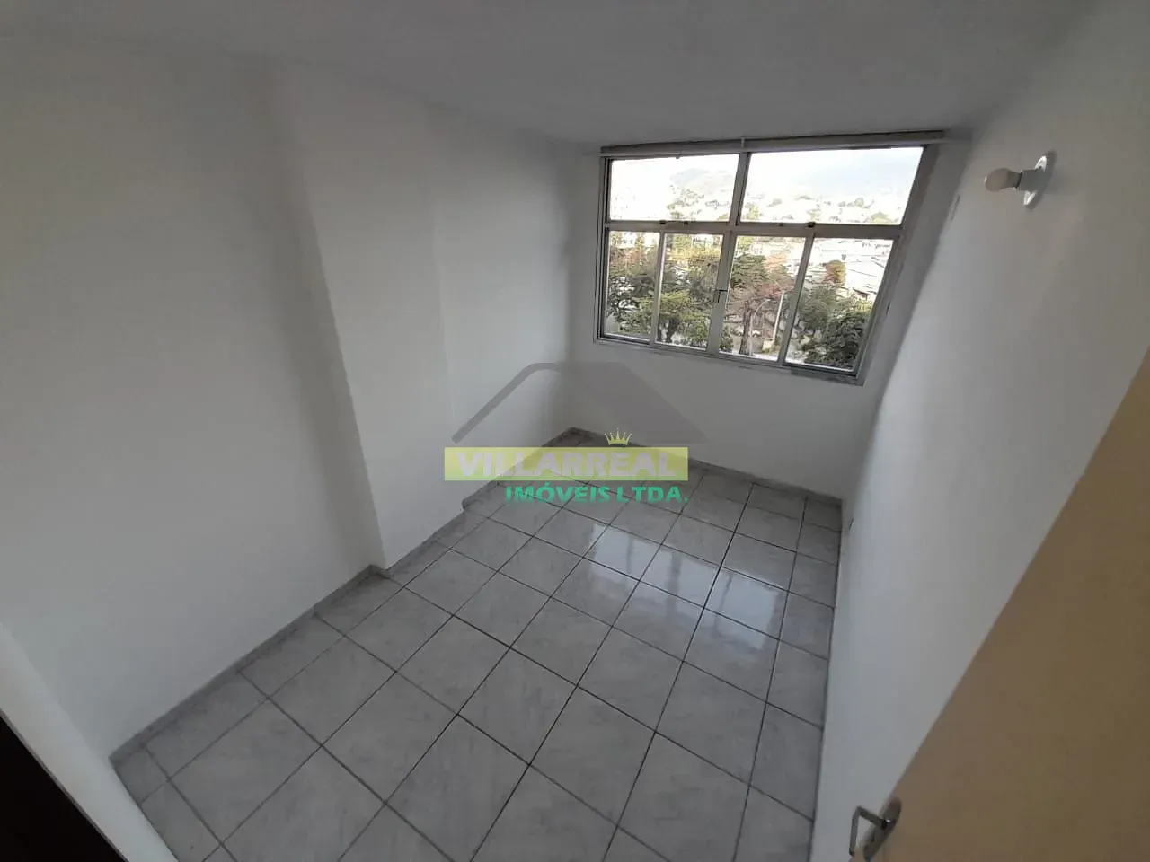 Unfurnished apartment with 2 bedrooms and 2 bathrooms — photo 31