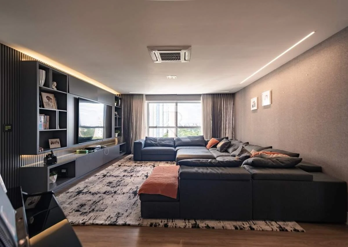 4 en-suite apartment with 373 m² and 5 parking spots — photo 12