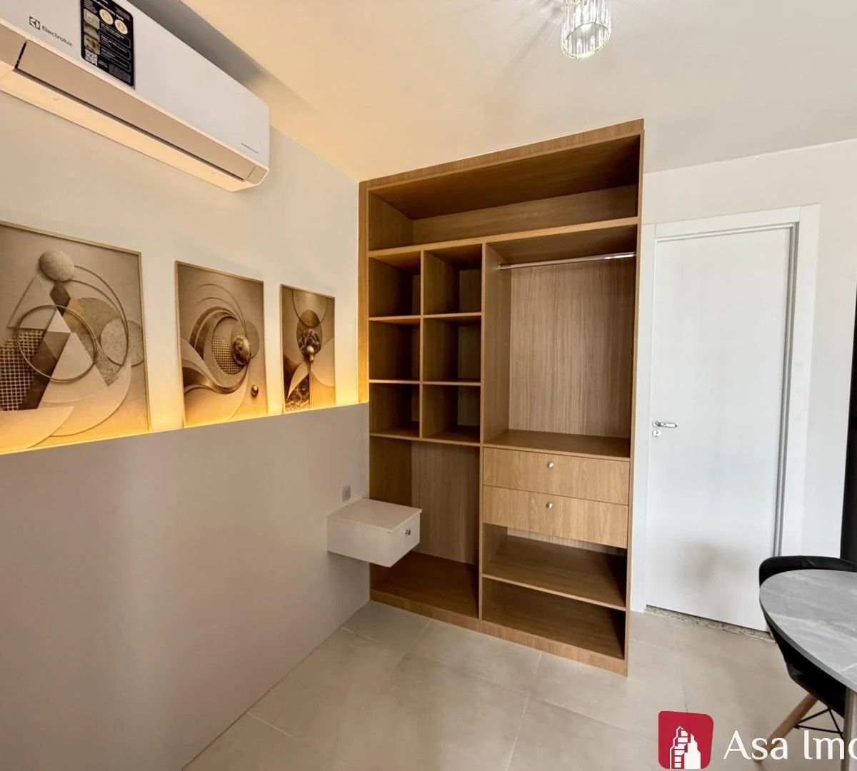 Furnished studio, 26 m², with a home office — photo 9