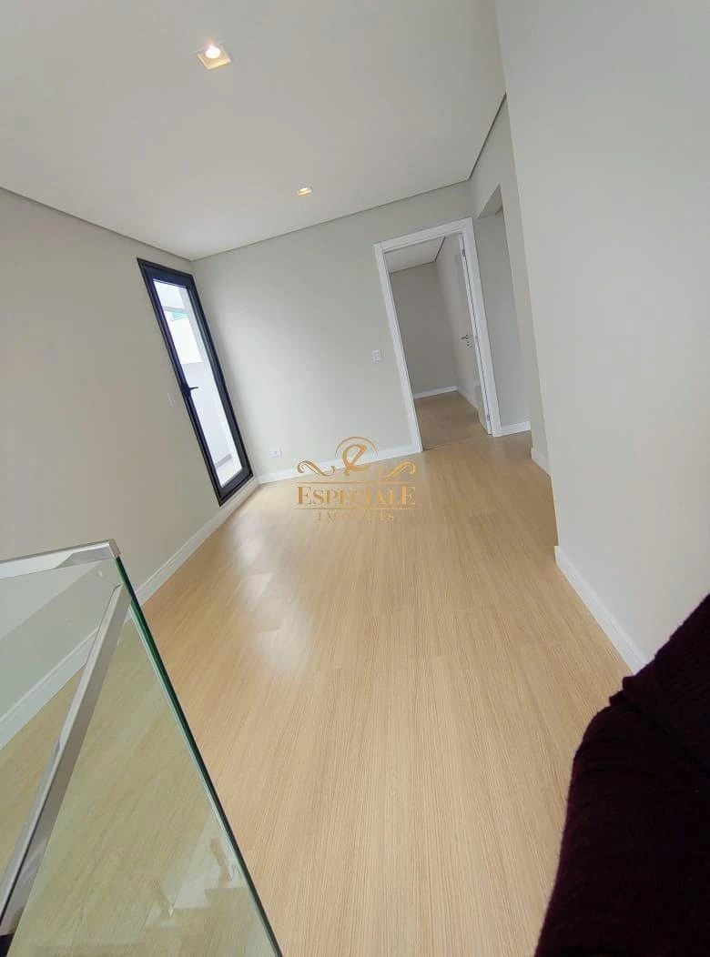 4-bedroom house with floor-to-ceiling windows — photo 29