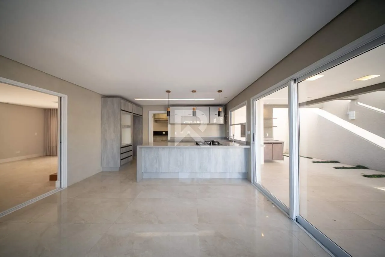 House, 441 m², with a private BBQ — photo 12