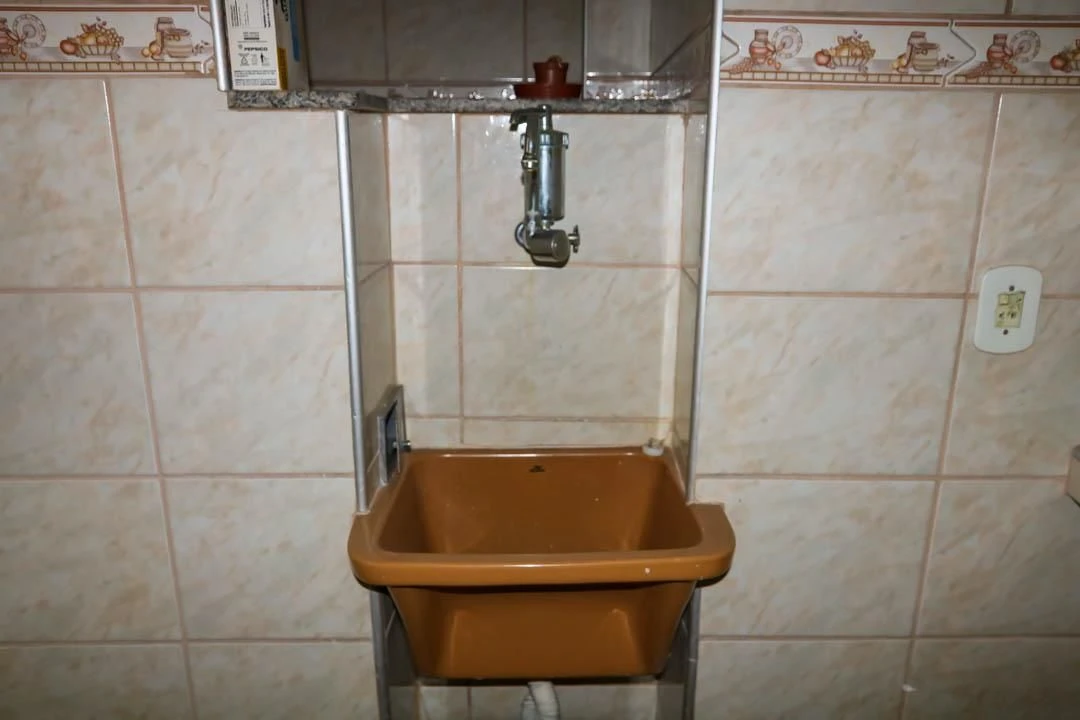 Apartamento de 2 dormitorios y 1 baño con cocina cerrada — photo 15