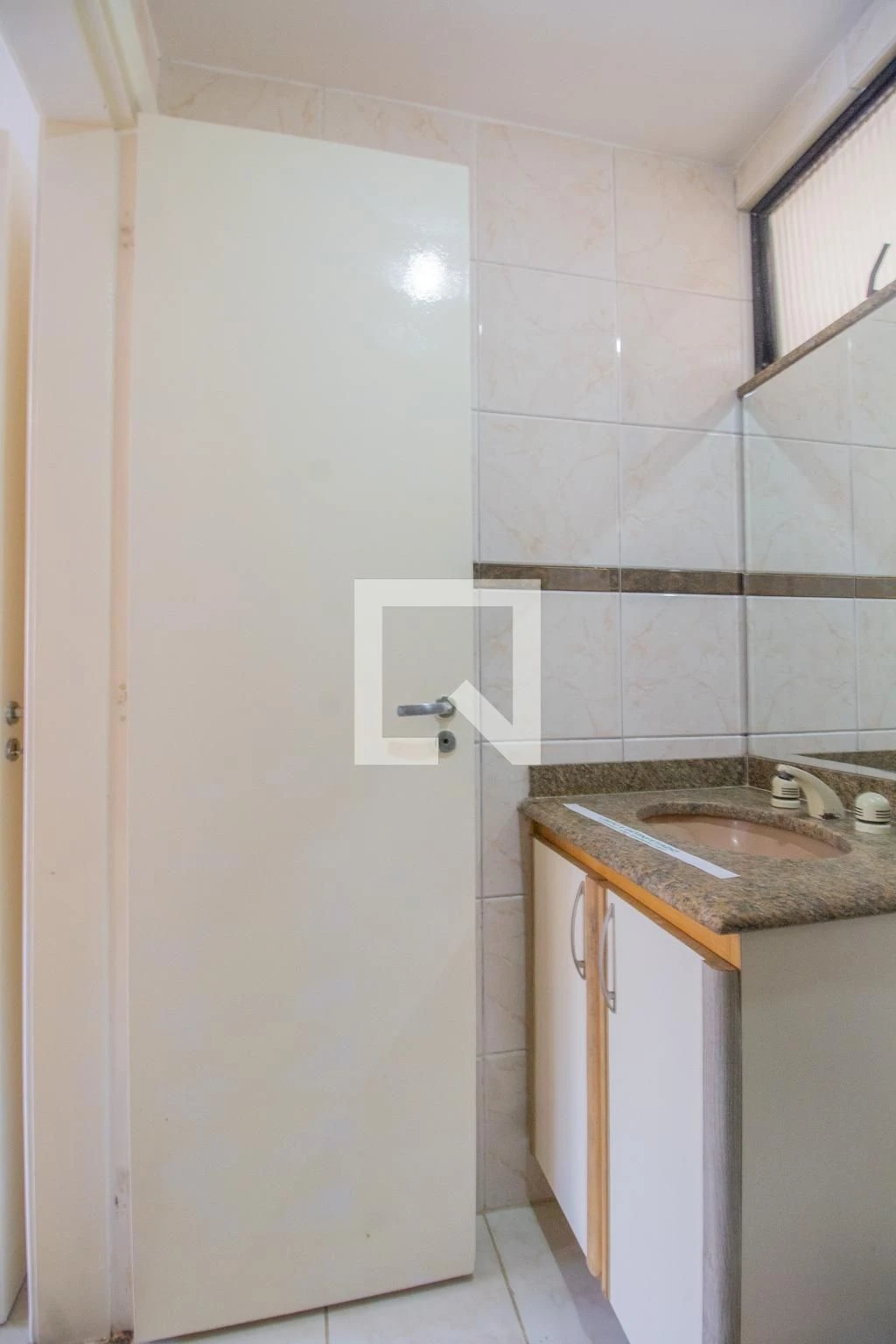 Furnished apartment with 2 bedrooms and 2 bathrooms — photo 19