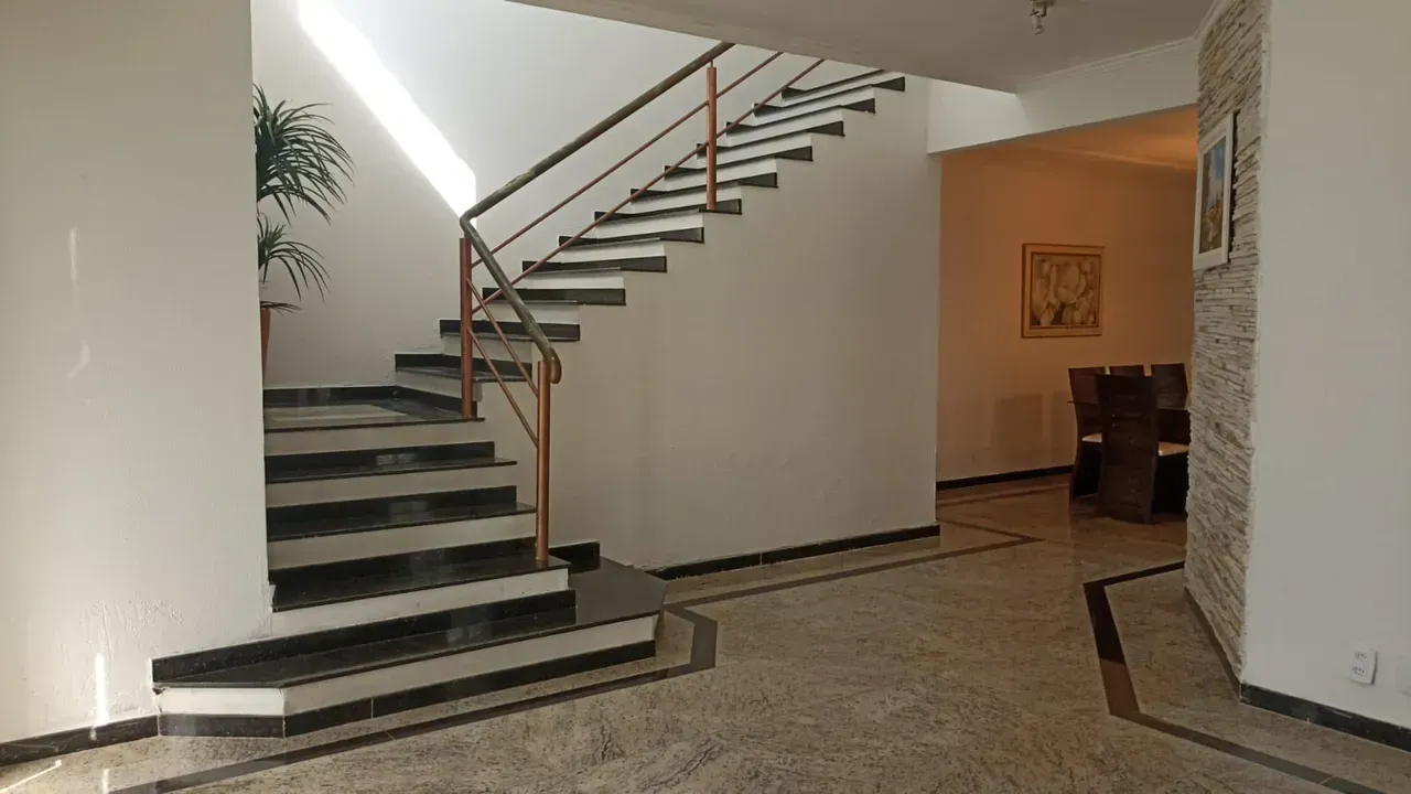 Casa com 4 quartos e 4 banheiros e cozinha a gás — photo 10
