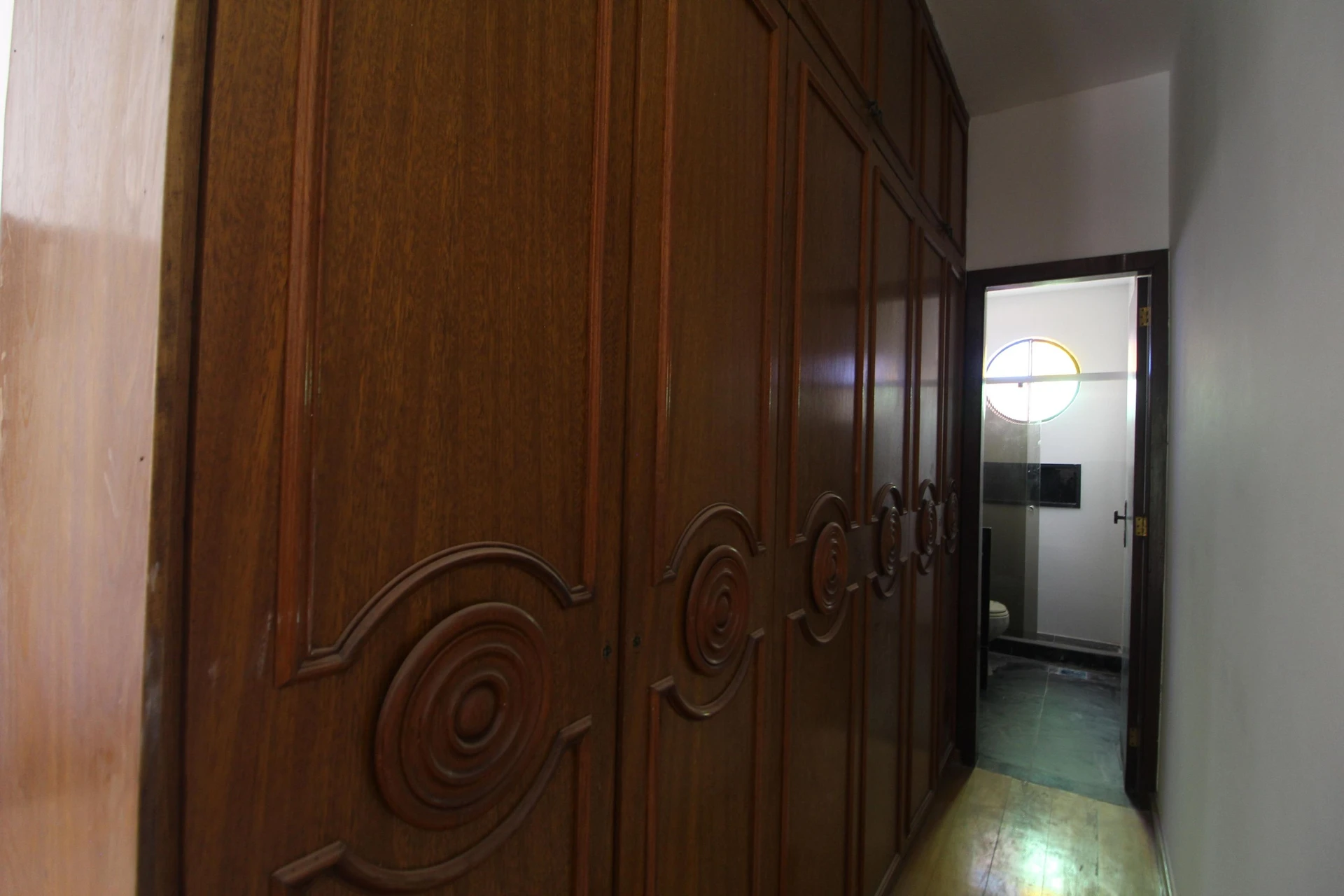 House, 450 m², with a grill on the balcony — photo 53