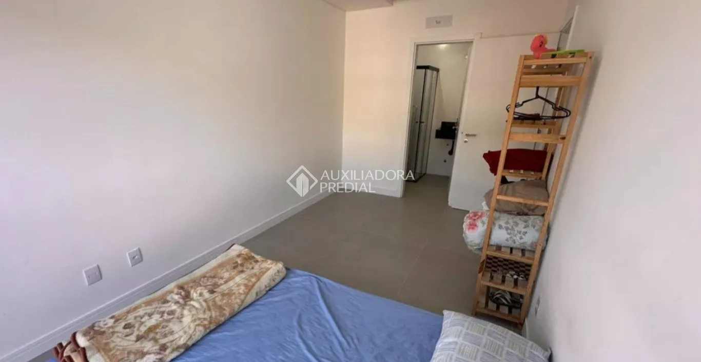 80 m² apartment with 2 bedrooms and 1 parking spot — photo 16