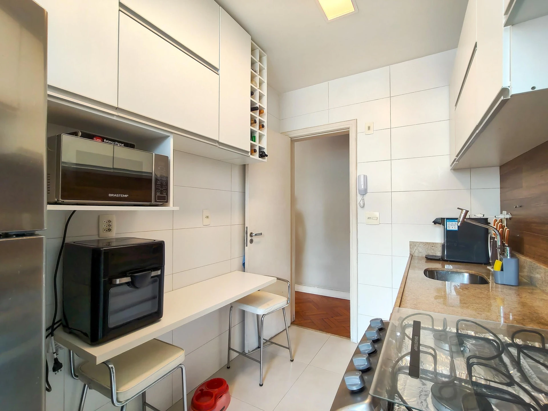 2-bedroom apartment with a mountain view in Rio de Janeiro — photo 19