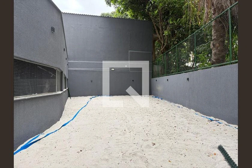 Квартира 40 м² з 1 спальнею та балконом — photo 16