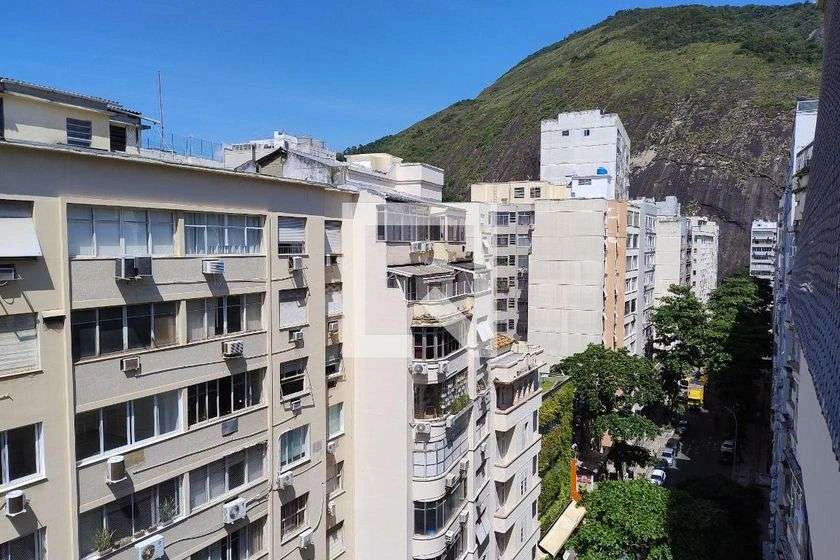 Rental apartment with 3 bedrooms, 160 m² and balcony — photo 4